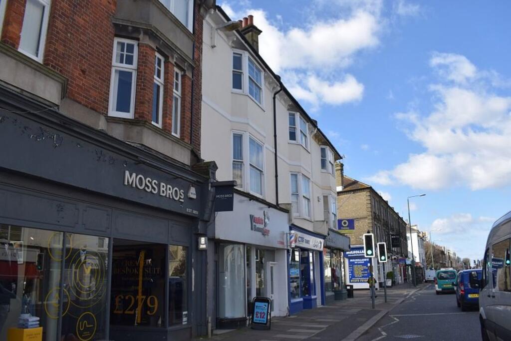 1 bed 1st Floor Flat for rent in Brighton and Hove. From Property Plus Lettings - Hove