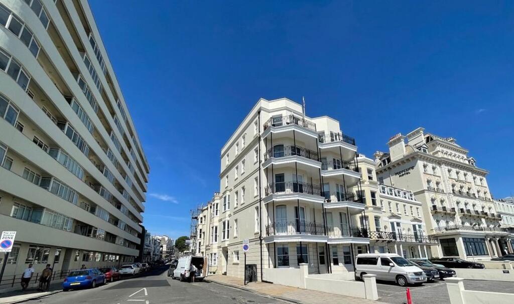 4 bed 1st Floor Flat for rent in Brighton and Hove. From Property Plus Lettings - Hove 4 bed 1st Floor Flat for rent in Brighton and Hove. From Property Plus Lettings - Hove