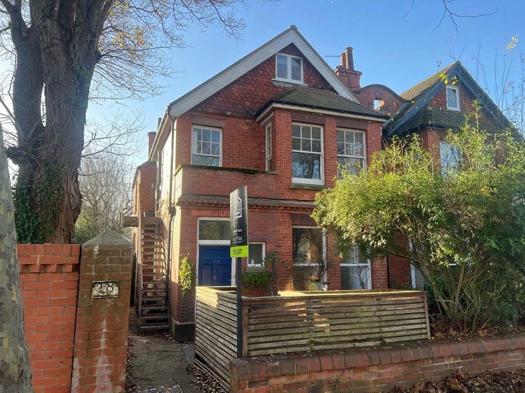 0 bed 1st Floor Flat for rent in Brighton and Hove. From Property Plus Lettings - Hove