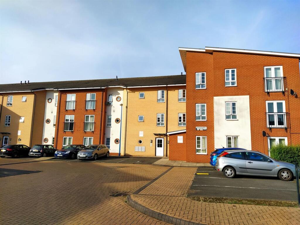 2 bed Apartment for rent in Tipton. From PTN Estates - Brierley Hill
