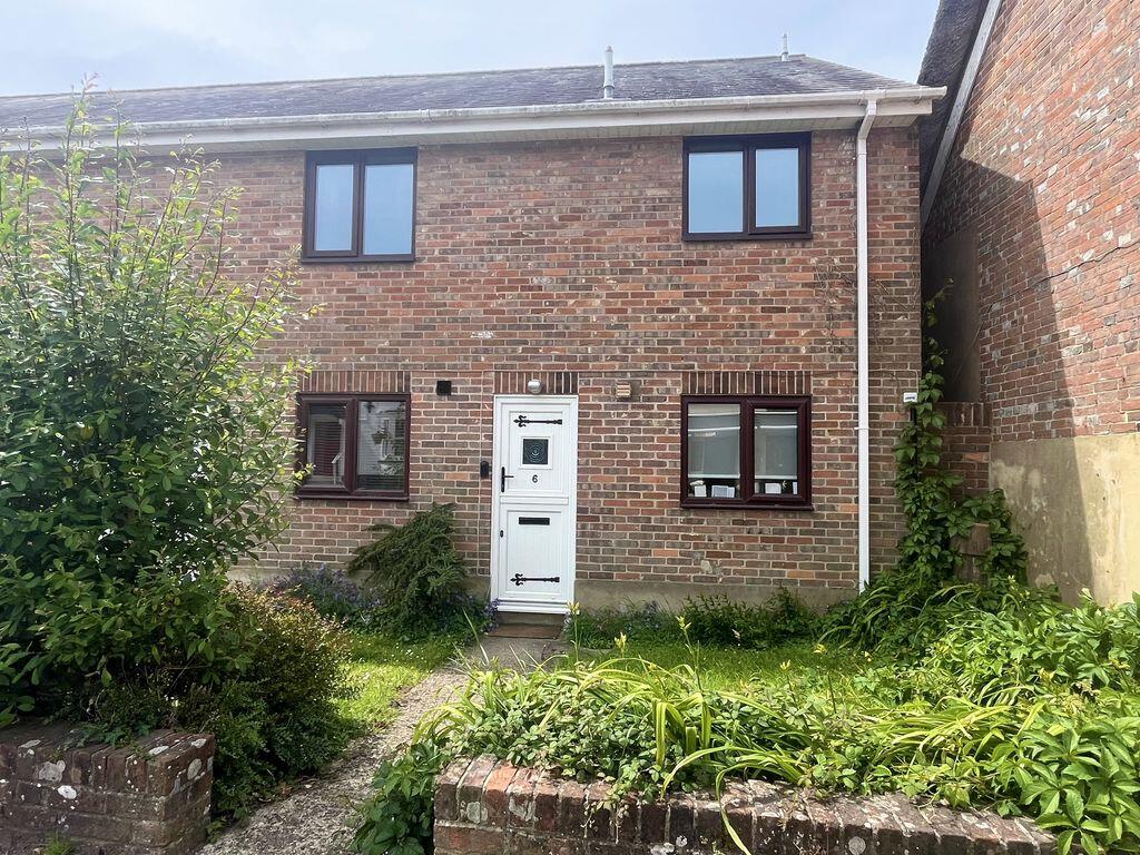 2 bed 1st Floor Flat for rent in Bere Regis. From Purbeck Property - Wareham