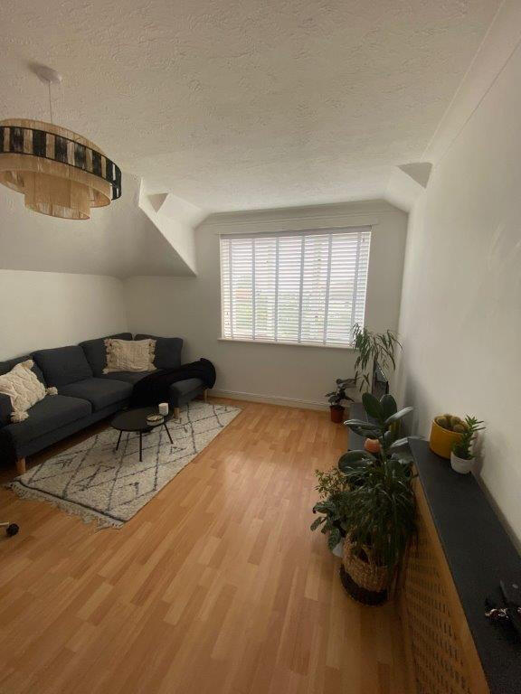 1 bed 1st Floor Flat for rent in Blue Bell Hill. From Purpleproperty - Gillingham