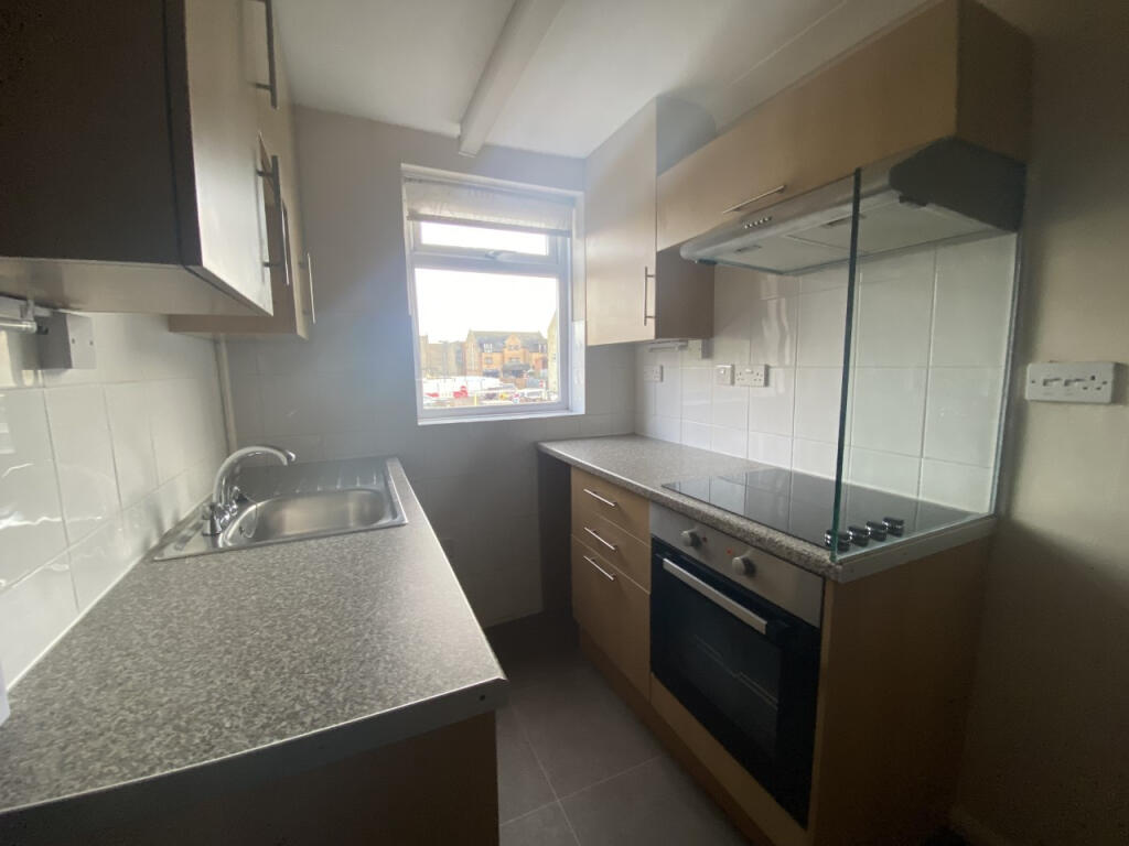 1 bed Mid Terraced House for rent in Gillingham. From Purpleproperty - Gillingham