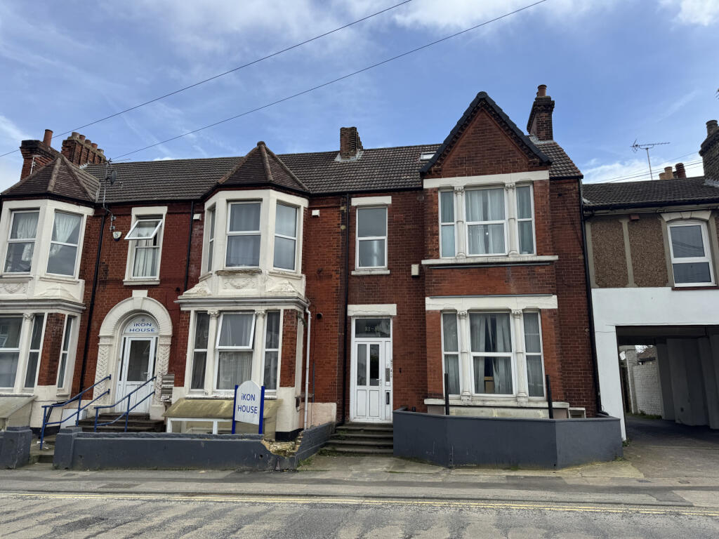 1 bed Apartment for rent in Lower Twydall. From Purpleproperty - Gillingham