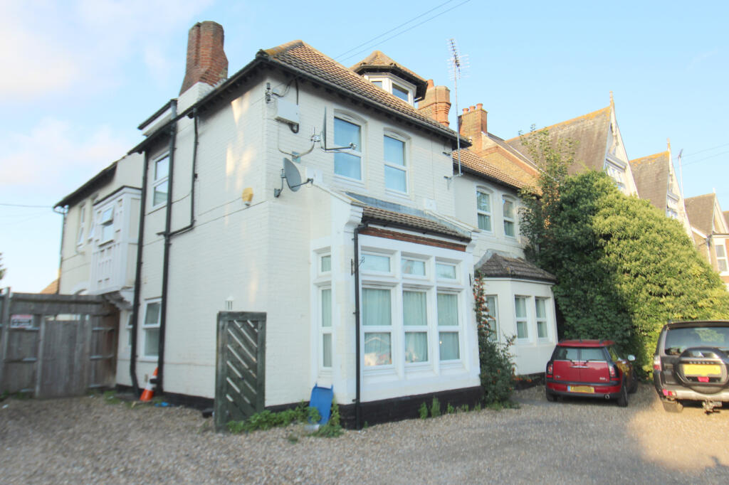 1 bed 1st Floor Flat for rent in Sittingbourne. From Purpleproperty - Gillingham 1 bed 1st Floor Flat for rent in Sittingbourne. From Purpleproperty - Gillingham