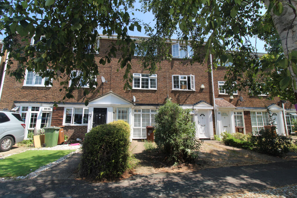 4 bed Mid Terraced House for rent in Lower Rainham. From Purpleproperty - Gillingham 4 bed Mid Terraced House for rent in Lower Rainham. From Purpleproperty - Gillingham