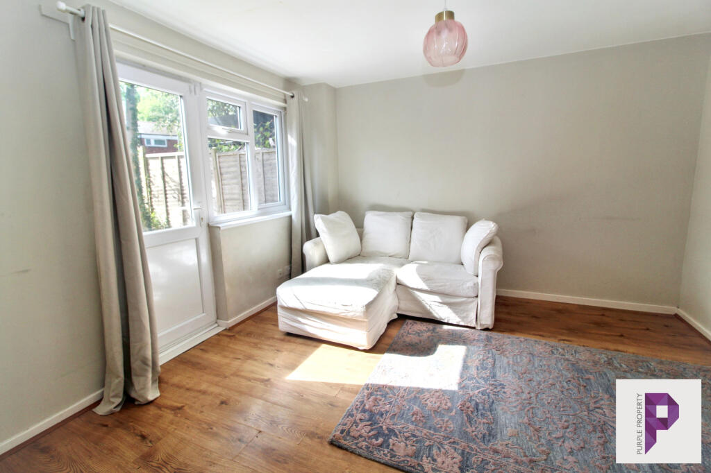 1 bed End of Terrace for rent in Chatham. From Purpleproperty - Gillingham