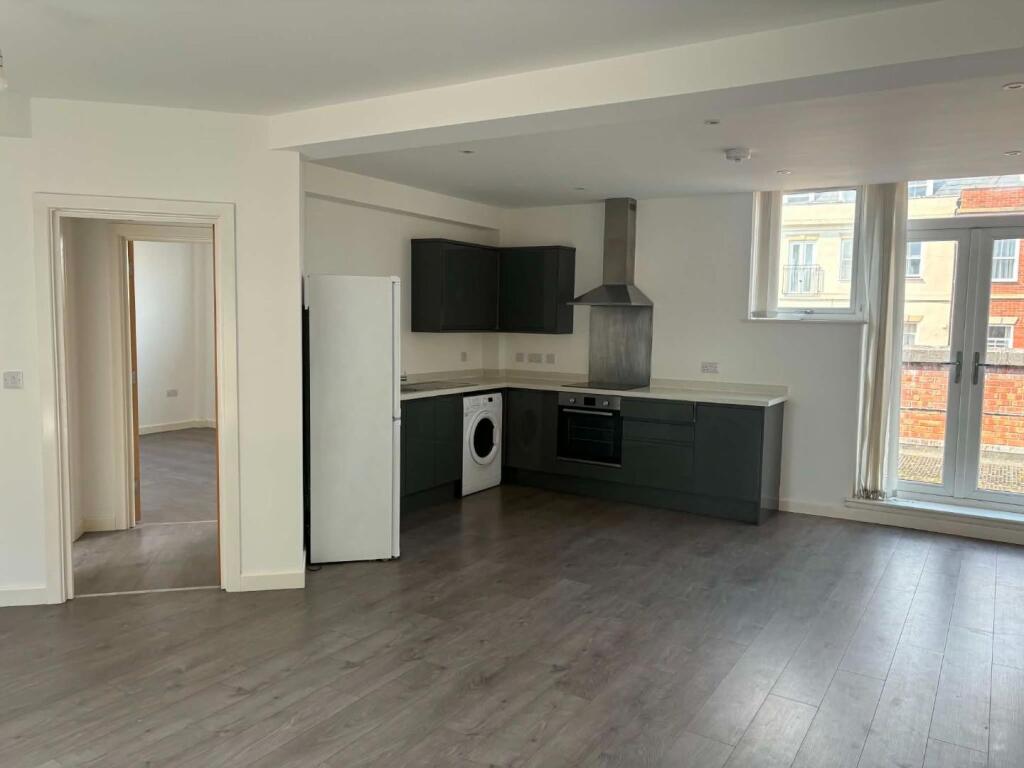 2 bed Apartment for rent in Fareham. From Questmap Ltd - Southampton