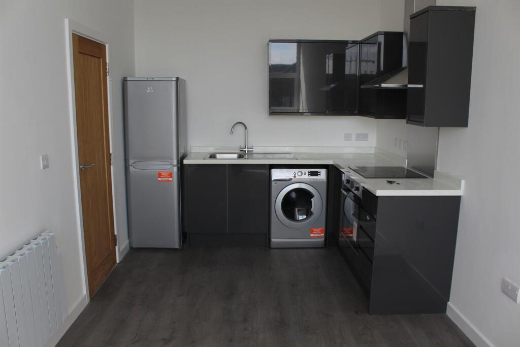 1 bed Apartment for rent in Southwick. From Questmap Ltd - Southampton 1 bed Apartment for rent in Southwick. From Questmap Ltd - Southampton