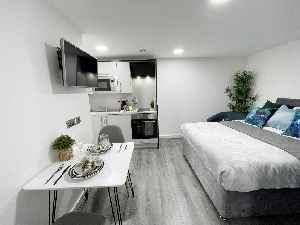 4 bed Studio for rent in Liverpool. From R House Lettings - Liverpool