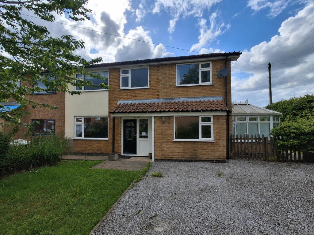 3 bed Semi Detached for rent in Sutton upon Derwent. From R M English Yorkshire Limited - Pocklington 3 bed Semi Detached for rent in Sutton upon Derwent. From R M English Yorkshire Limited - Pocklington