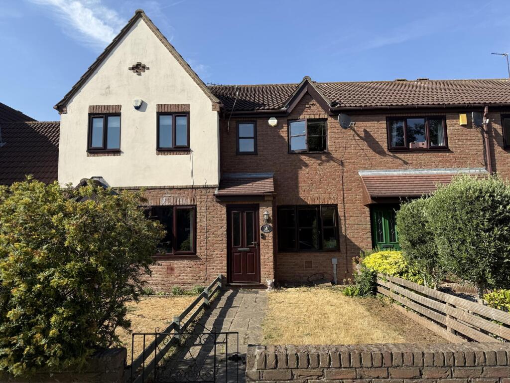 2 bed Mid Terraced House for rent in Carlton. From R M English Yorkshire Limited - Pocklington 2 bed Mid Terraced House for rent in Carlton. From R M English Yorkshire Limited - Pocklington