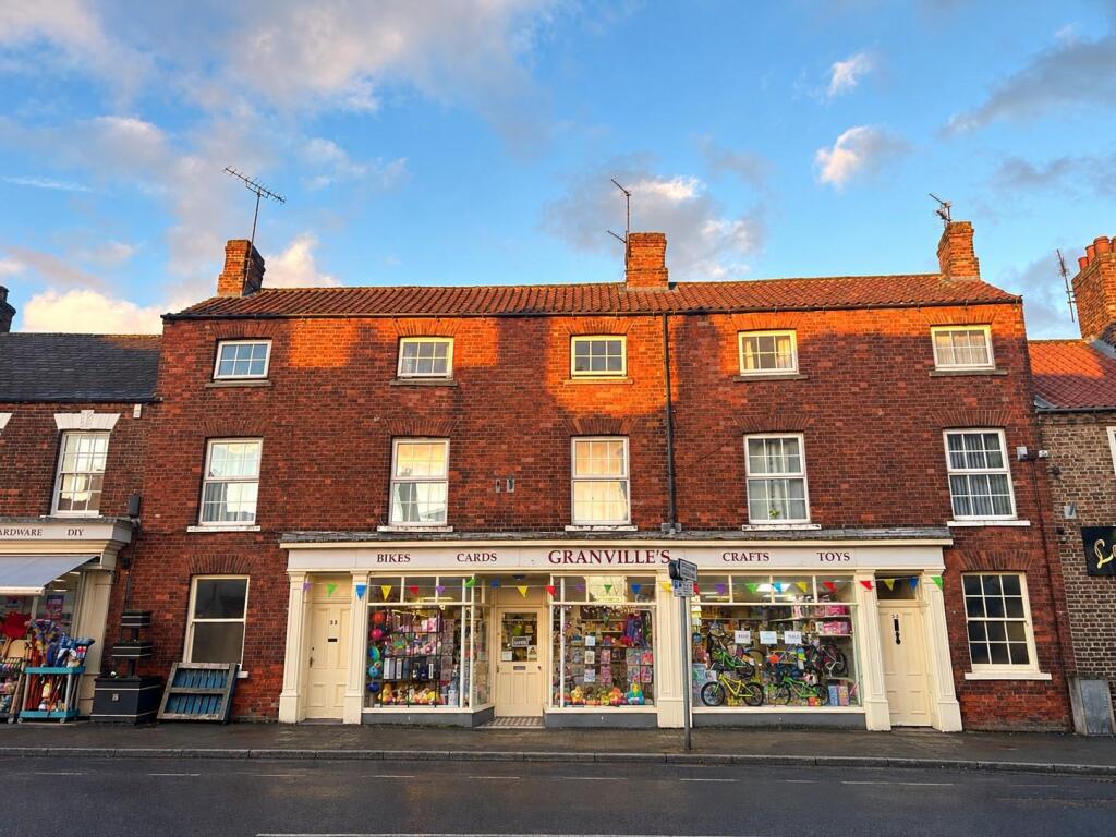 1 bed 1st Floor Flat for rent in Market Weighton. From R M English Yorkshire Limited - Pocklington