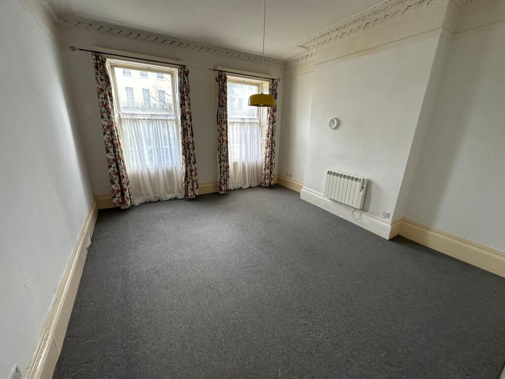 2 bed 1st Floor Flat for rent in Cheltenham. From RA Flatt Residential Letting Ltd - Cheltenham 2 bed 1st Floor Flat for rent in Cheltenham. From RA Flatt Residential Letting Ltd - Cheltenham
