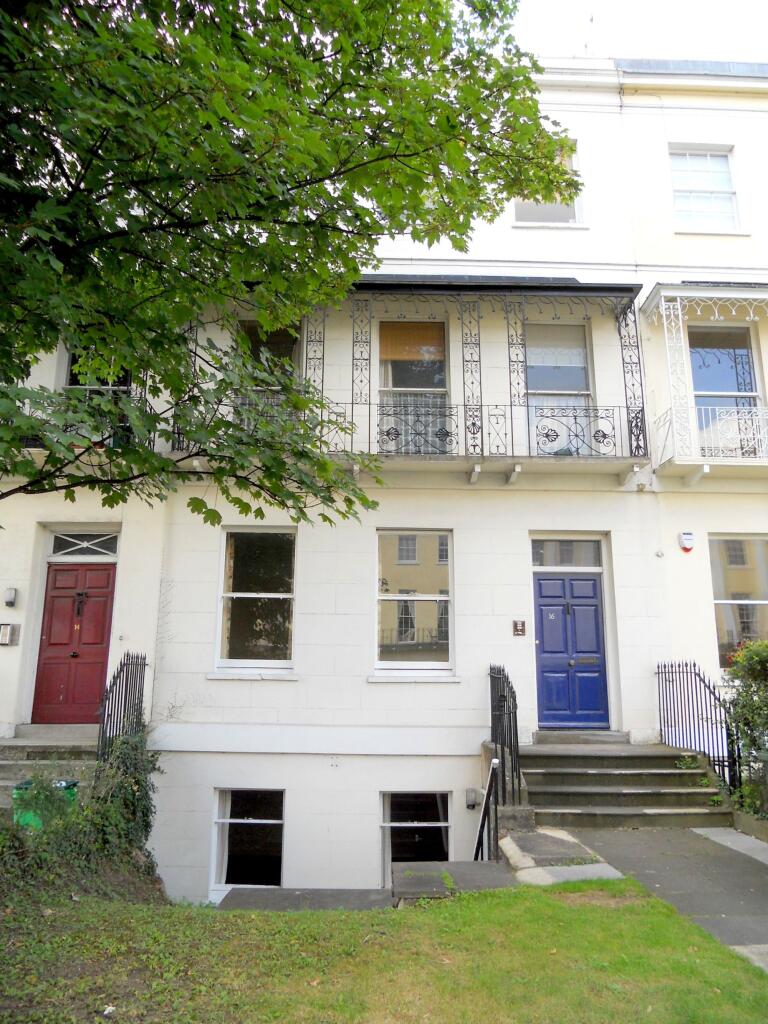 1 bed 1st Floor Flat for rent in Cheltenham. From RA Flatt Residential Letting Ltd - Cheltenham
