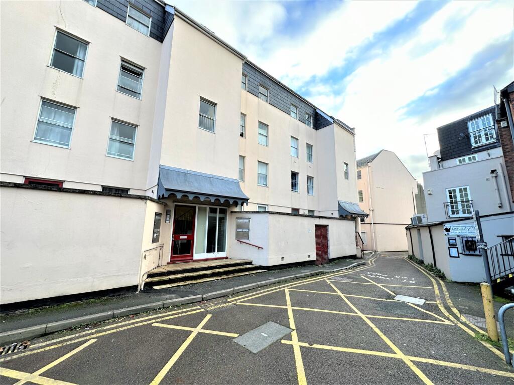 2 bed 1st Floor Flat for rent in Cheltenham. From RA Flatt Residential Letting Ltd - Cheltenham 2 bed 1st Floor Flat for rent in Cheltenham. From RA Flatt Residential Letting Ltd - Cheltenham