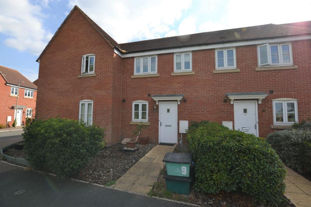 2 bed Mid Terraced House for rent in Over. From RA Flatt Residential Letting Ltd - Cheltenham