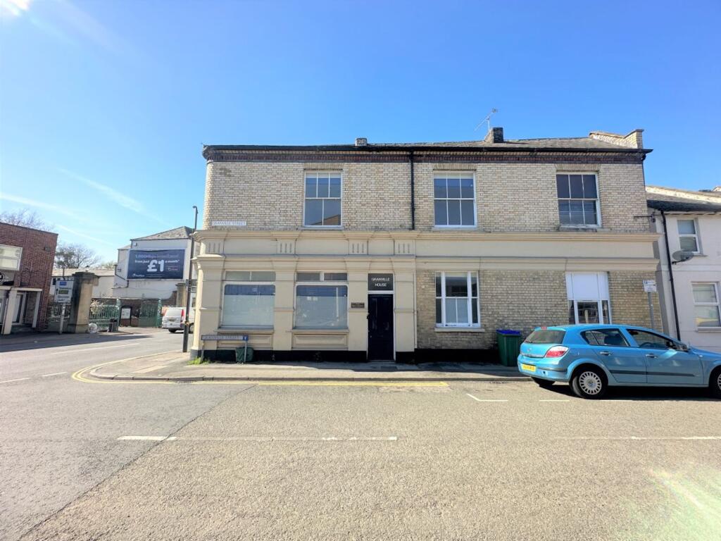 1 bed Not Specified for rent in Cheltenham. From RA Flatt Residential Letting Ltd - Cheltenham