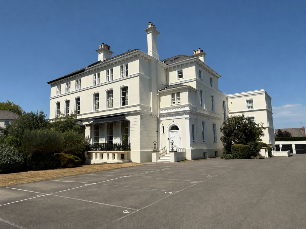 2 bed 1st Floor Flat for rent in Prestbury. From RA Flatt Residential Letting Ltd - Cheltenham