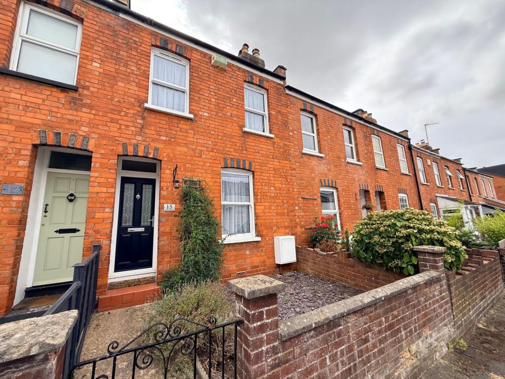 2 bed Mid Terraced House for rent in Leckhampton Hill. From RA Flatt Residential Letting Ltd - Cheltenham 2 bed Mid Terraced House for rent in Leckhampton Hill. From RA Flatt Residential Letting Ltd - Cheltenham