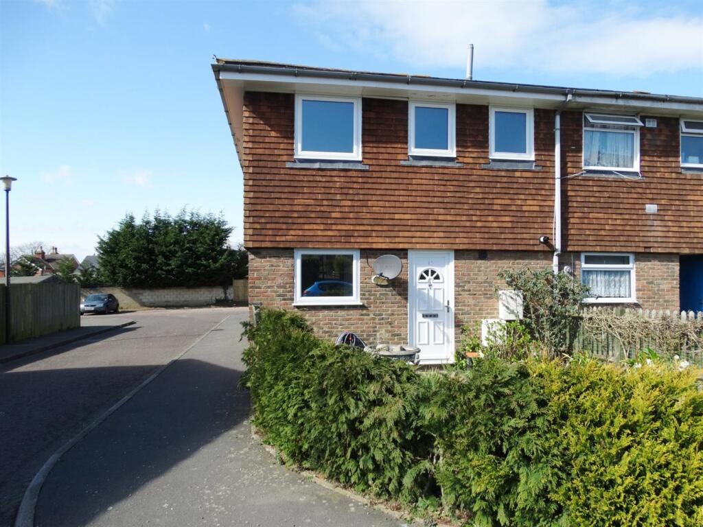 3 bed End of Terrace for rent in Marden. From Radfords Estate Agents - Staplehurst