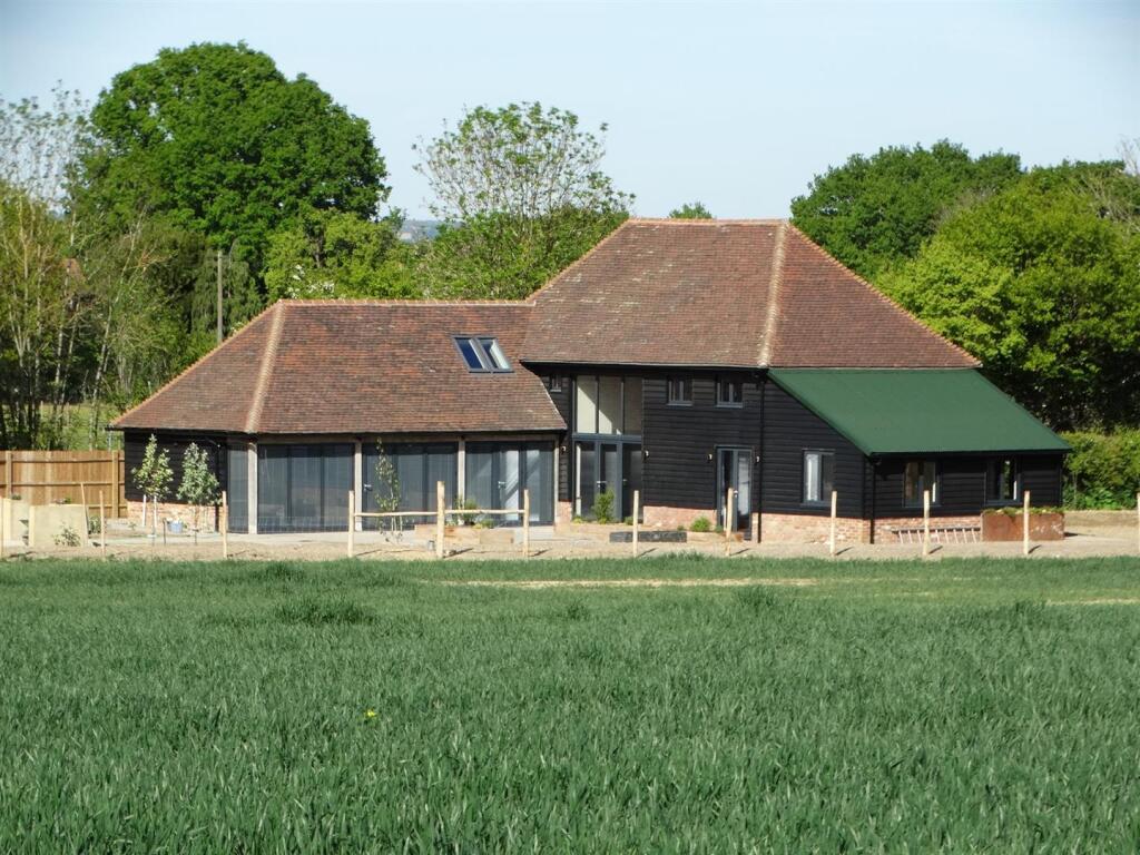 4 bed Barn Conversion for rent in Staplehurst. From Radfords Estate Agents - Staplehurst