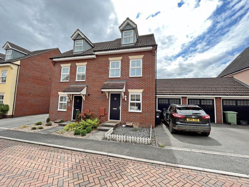 3 bed Town House for rent in Bishops Lydeard. From Red Deer Country - Williton 3 bed Town House for rent in Bishops Lydeard. From Red Deer Country - Williton