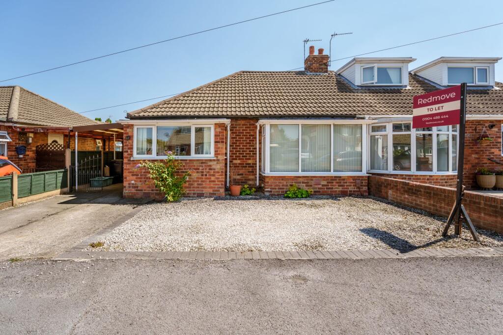 3 bed Semi-detached bungalow for rent in Osbaldwick. From Redmove Ltd.