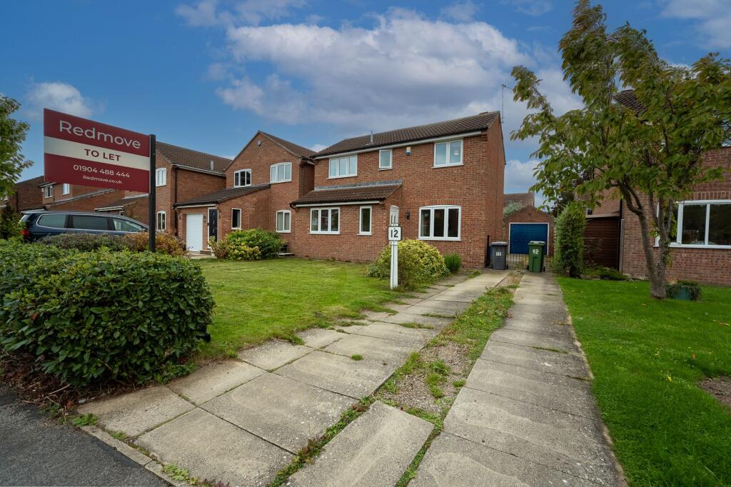 3 bed Detached for rent in York. From Redmove Ltd. 3 bed Detached for rent in York. From Redmove Ltd.