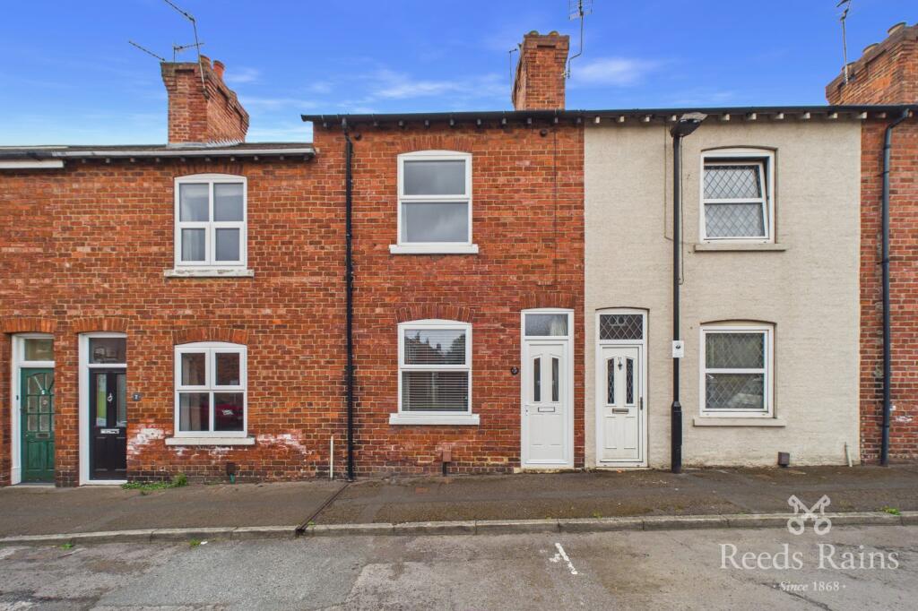 2 bed Mid Terraced House for rent in Knapton. From Reeds Rains - Acomb