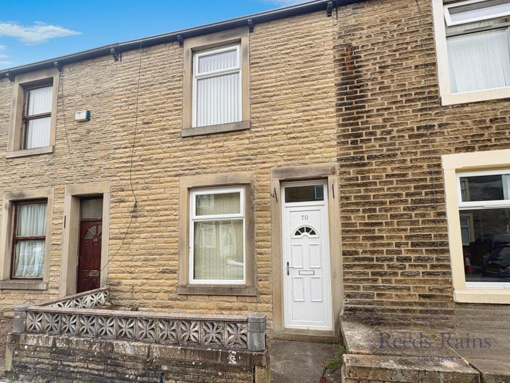 3 bed Mid Terraced House for rent in Worsthorne. From Reeds Rains - Burnley 3 bed Mid Terraced House for rent in Worsthorne. From Reeds Rains - Burnley