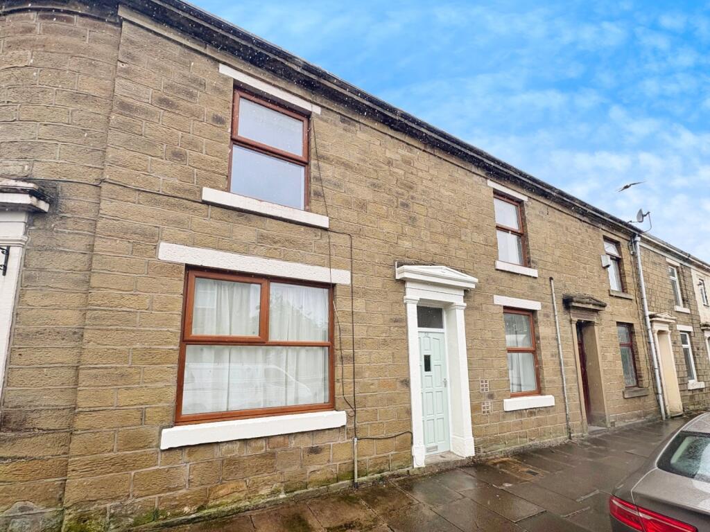 2 bed Apartment for rent in Clayton-le-Moors. From Reeds Rains - Burnley 2 bed Apartment for rent in Clayton-le-Moors. From Reeds Rains - Burnley