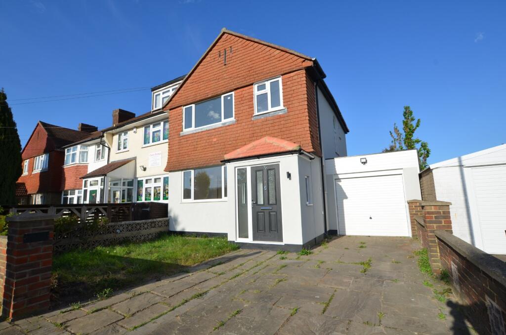 3 bed End of Terrace for rent in Catford. From Reeds Rains - Catford
