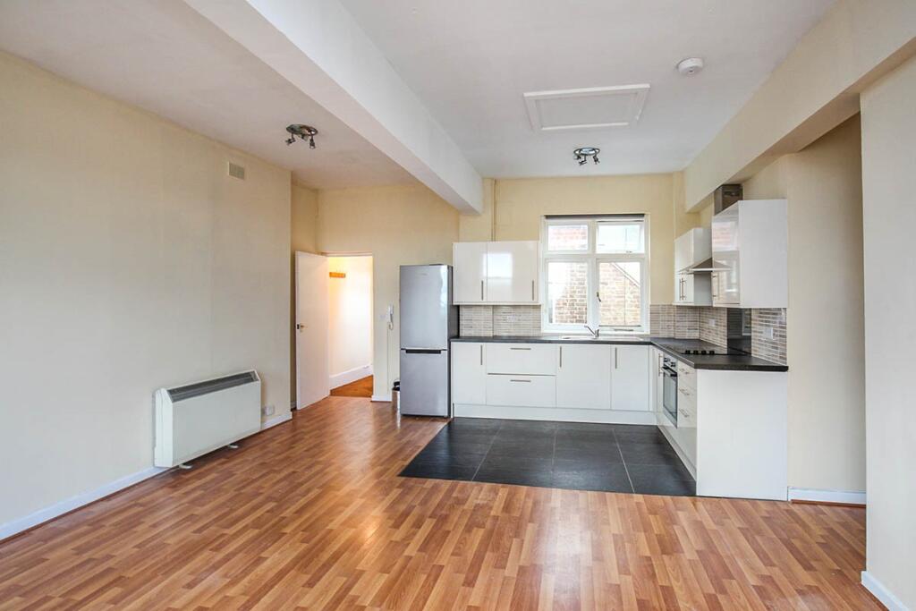 2 bed Apartment for rent in Penge. From Reeds Rains - Catford 2 bed Apartment for rent in Penge. From Reeds Rains - Catford