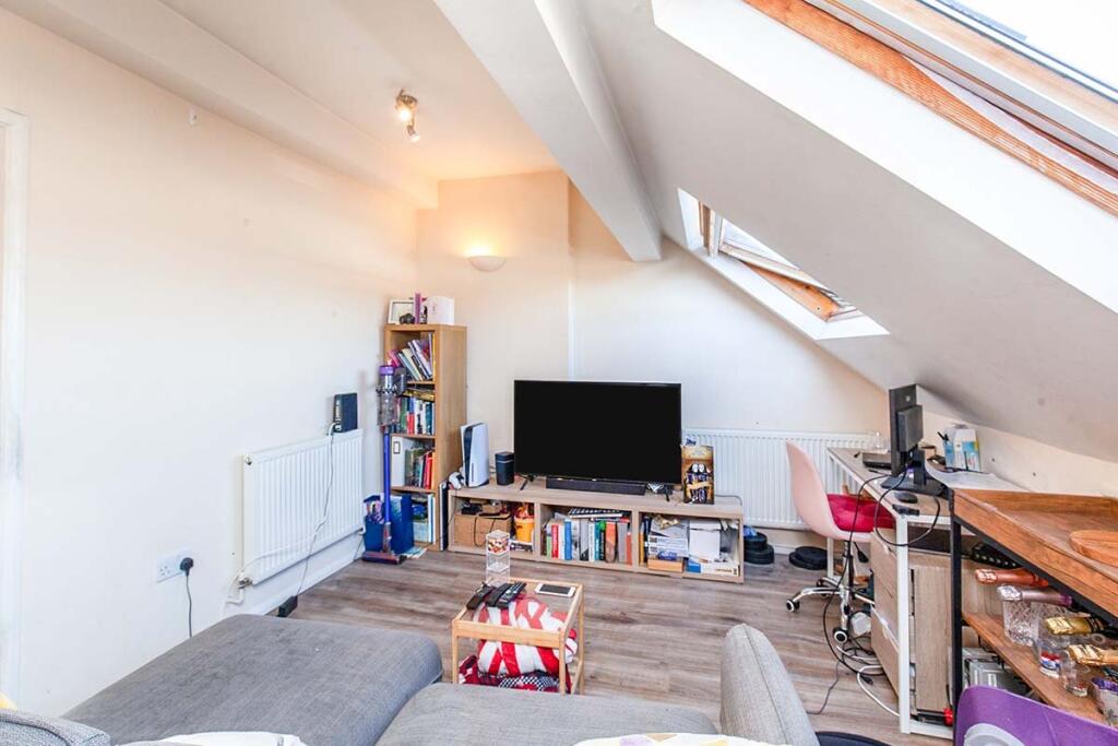 1 bed Apartment for rent in Lewisham. From Reeds Rains - Catford