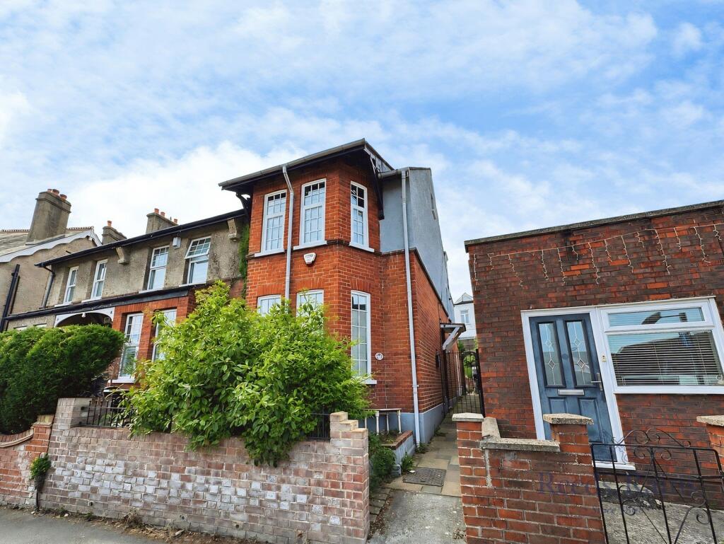 3 bed End of Terrace for rent in Orpington. From Reeds Rains - Catford