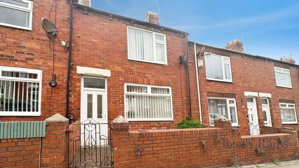 2 bed Mid Terraced House for rent in Woodstone Village. From Reeds Rains - Chester le Street