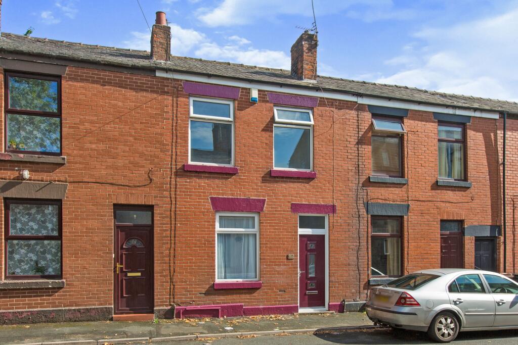 2 bed Mid Terraced House for rent in Chorley. From Reeds Rains - Chorley