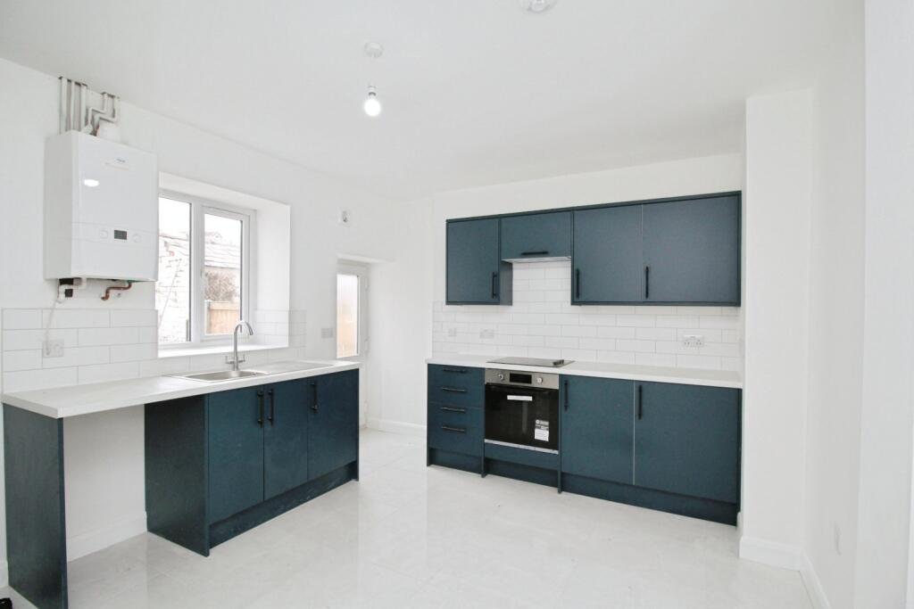 2 bed Mid Terraced House for rent in Adlington. From Reeds Rains - Chorley