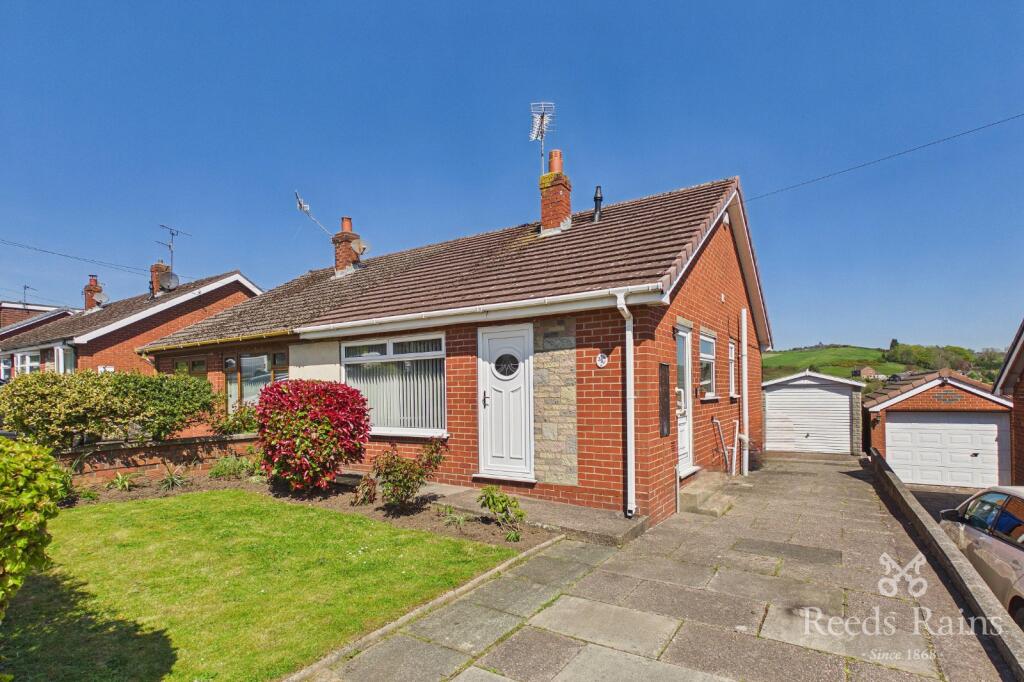 2 bed Bungalow for rent in Kidsgrove. From Reeds Rains - Congleton
