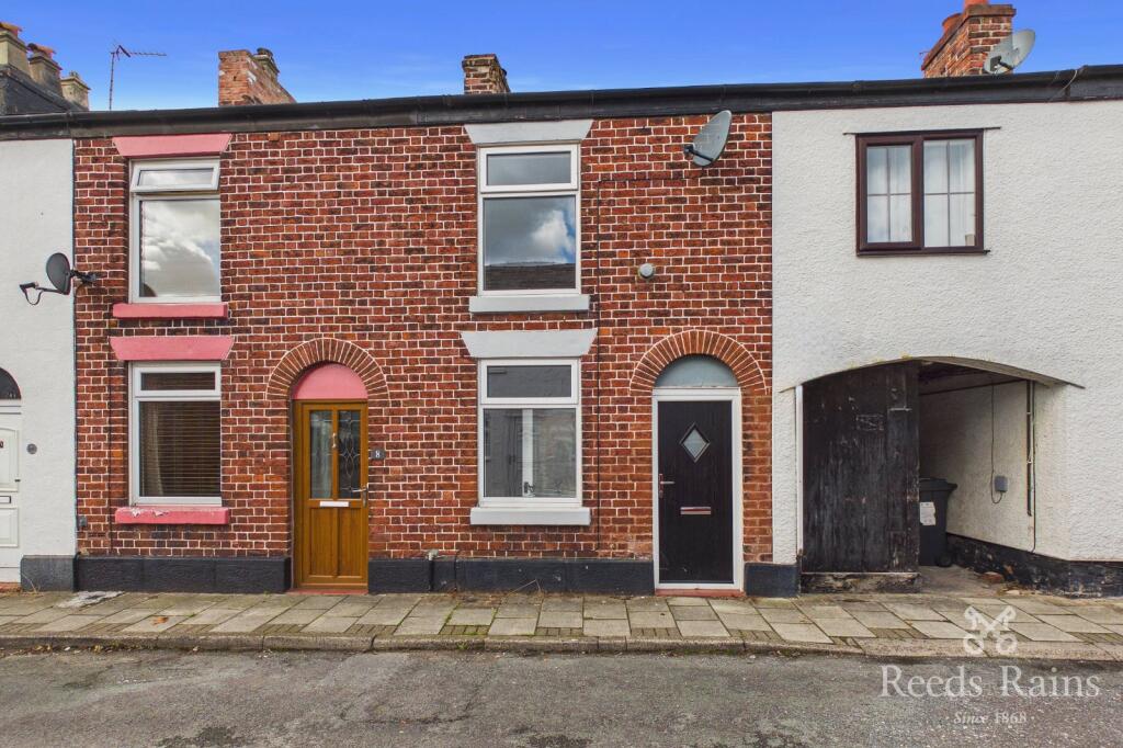 2 bed Mid Terraced House for rent in Congleton. From Reeds Rains - Congleton 2 bed Mid Terraced House for rent in Congleton. From Reeds Rains - Congleton