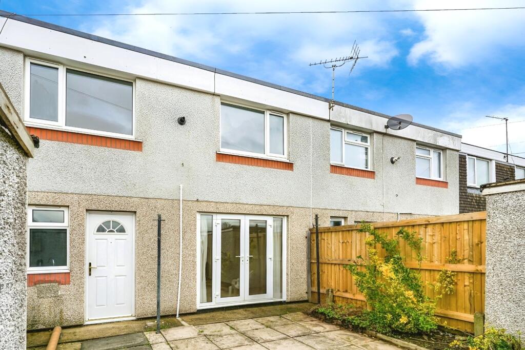 3 bed Mid Terraced House for rent in Sandhills. From Reeds Rains - Crossgates 3 bed Mid Terraced House for rent in Sandhills. From Reeds Rains - Crossgates