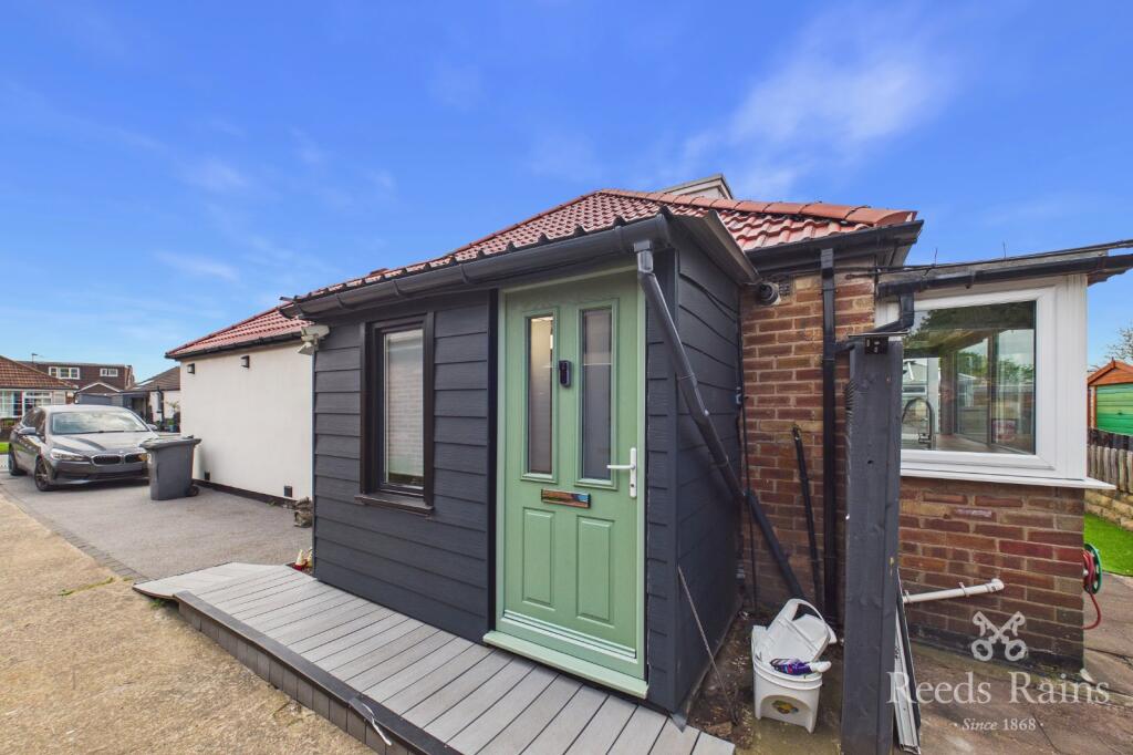3 bed Bungalow for rent in Swillington Common. From Reeds Rains - Crossgates 3 bed Bungalow for rent in Swillington Common. From Reeds Rains - Crossgates