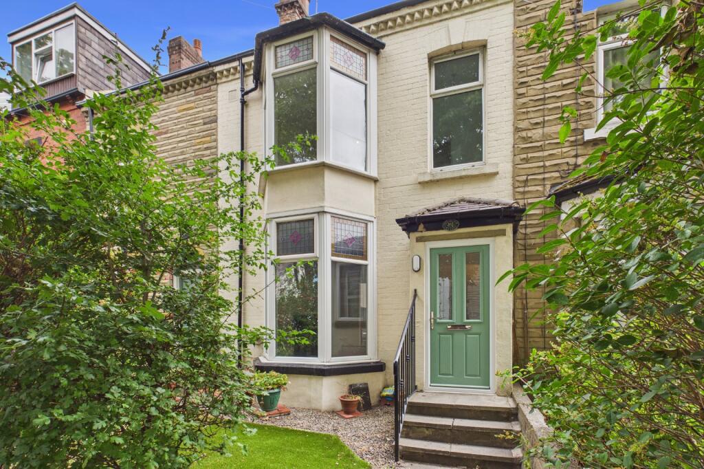 4 bed Mid Terraced House for rent in Swillington Common. From Reeds Rains - Crossgates 4 bed Mid Terraced House for rent in Swillington Common. From Reeds Rains - Crossgates