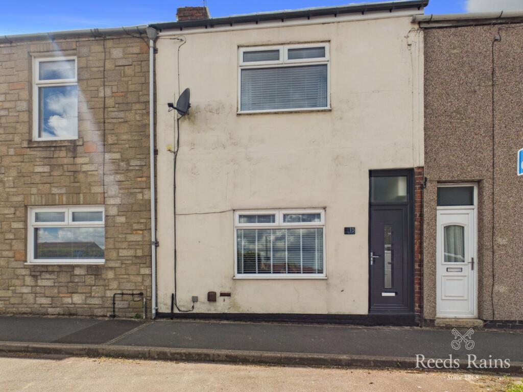 3 bed Mid Terraced House for rent in Durham. From Reeds Rains - Durham City