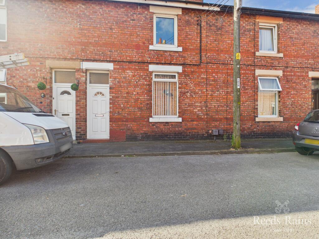 2 bed Mid Terraced House for rent in West Auckland. From Reeds Rains - Durham City