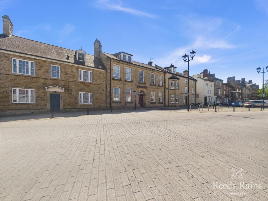 3 bed Apartment for rent in Bishop Auckland. From Reeds Rains - Durham City