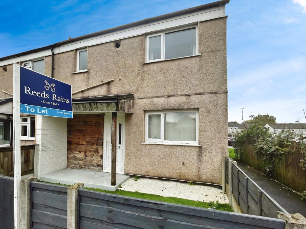 3 bed End of Terrace for rent in Gamesley. From Reeds Rains - Glossop