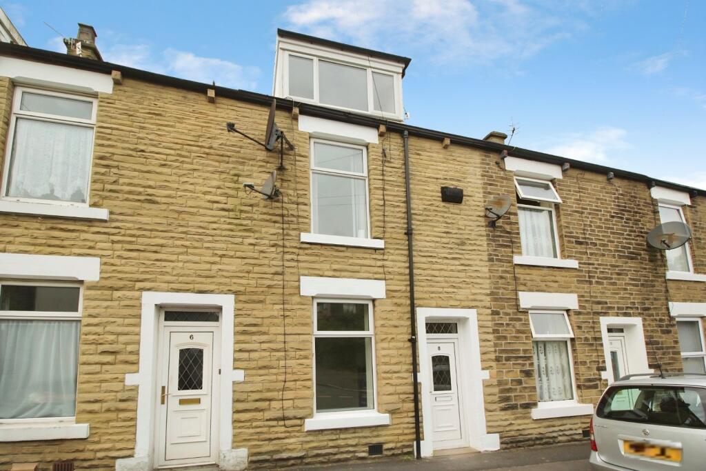 3 bed Mid Terraced House for rent in Tintwistle. From Reeds Rains - Glossop