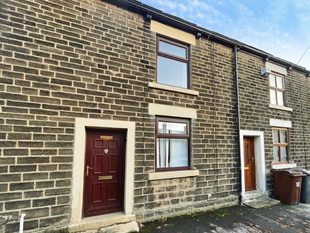 2 bed Mid Terraced House for rent in Glossop. From Reeds Rains - Glossop 2 bed Mid Terraced House for rent in Glossop. From Reeds Rains - Glossop